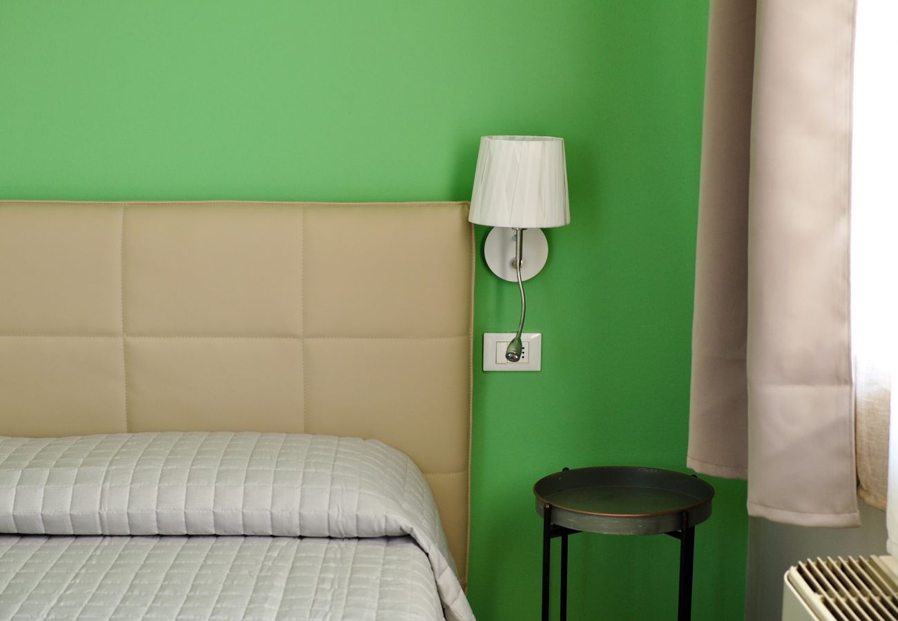 Appartamento a Moniga del Garda - Luxury Martina Appartamenti-1-Margherita