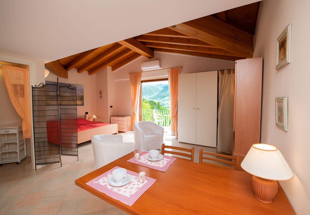 Appartamento a Salò - Feeling House - Appartamento Magico Lago