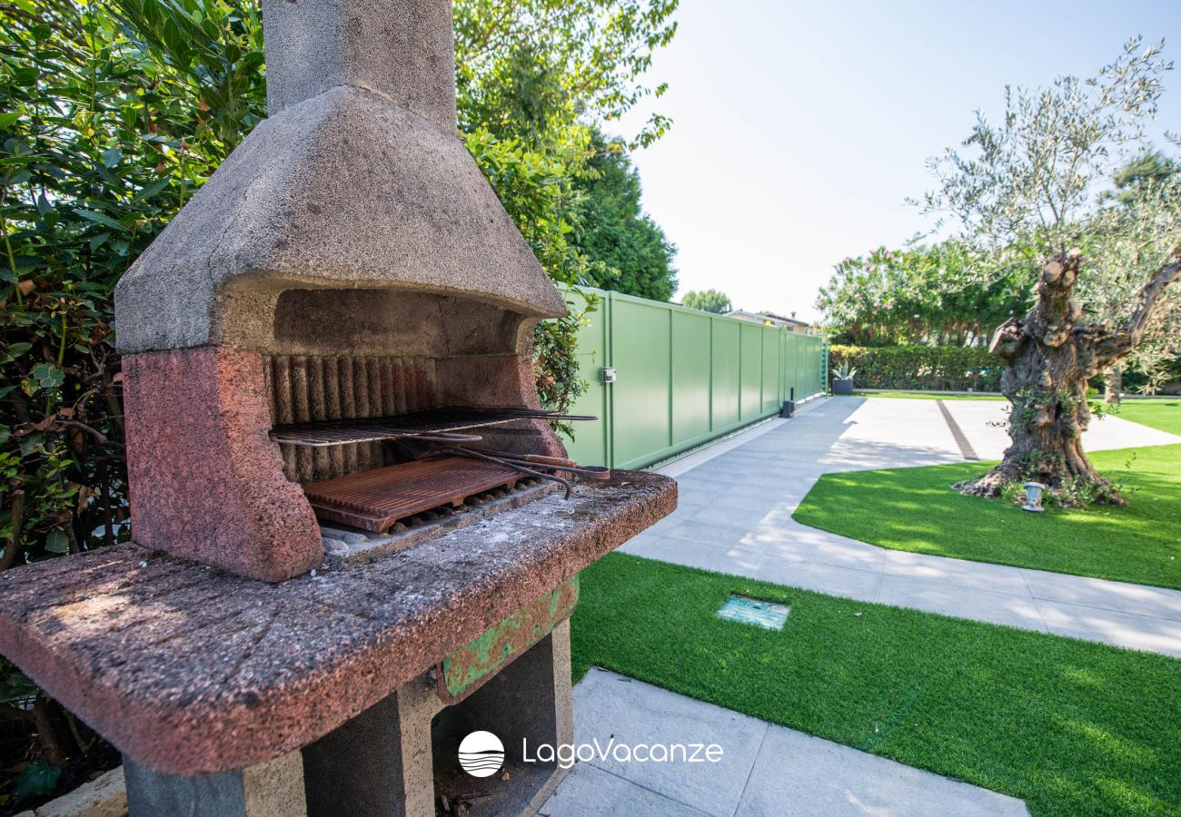 Villa a Manerba del Garda - La Casa del Lago