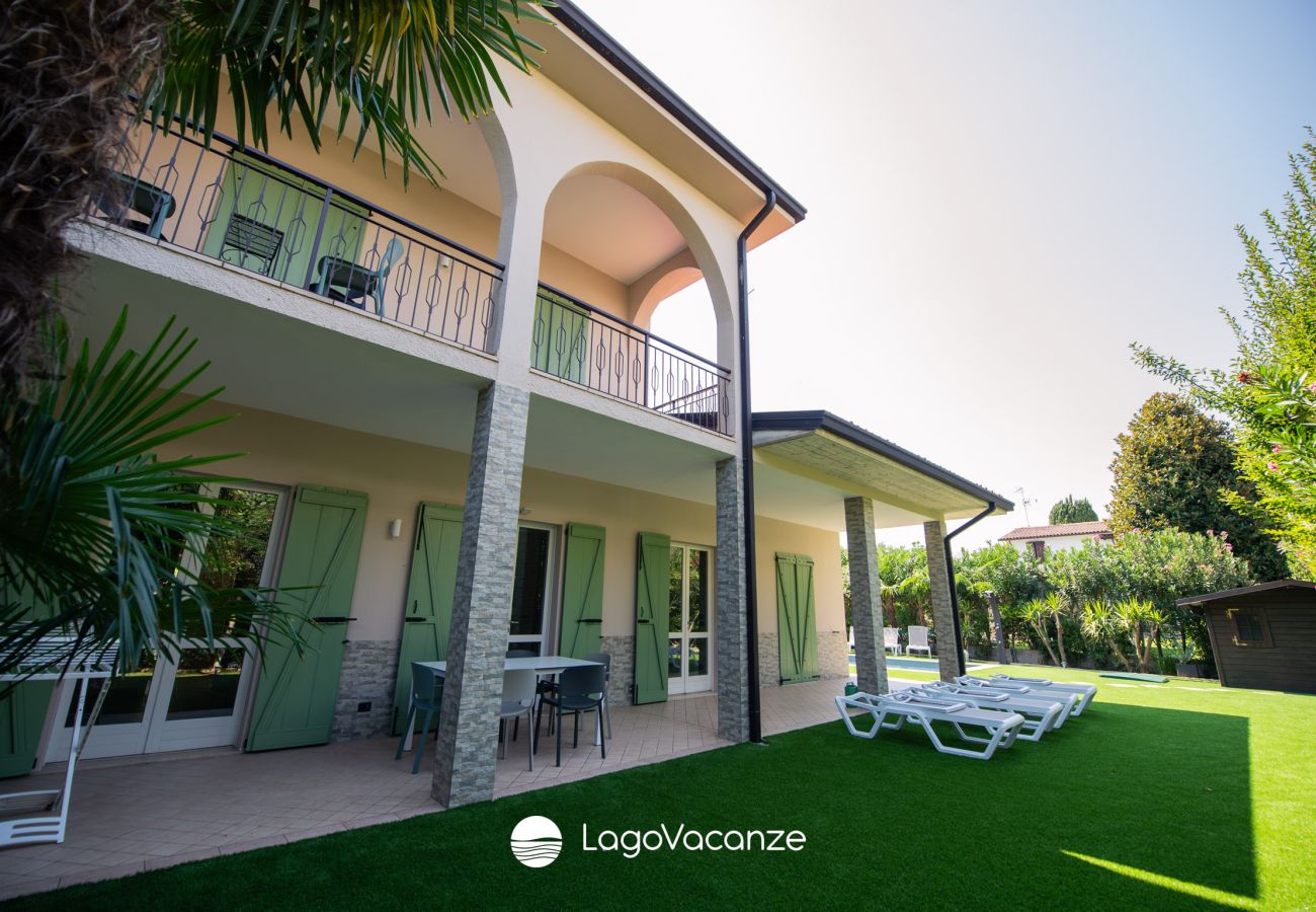 Villa a Manerba del Garda - La Casa del Lago