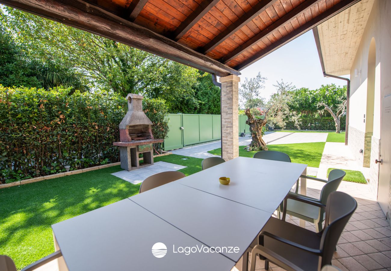 Villa a Manerba del Garda - La Casa del Lago