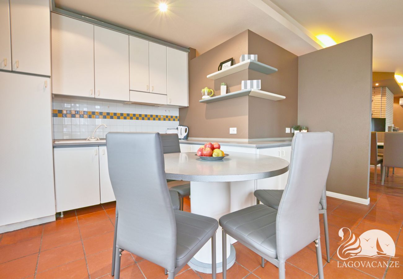 Villa in Polpenazze del Garda - Exclusive Villa le Palme