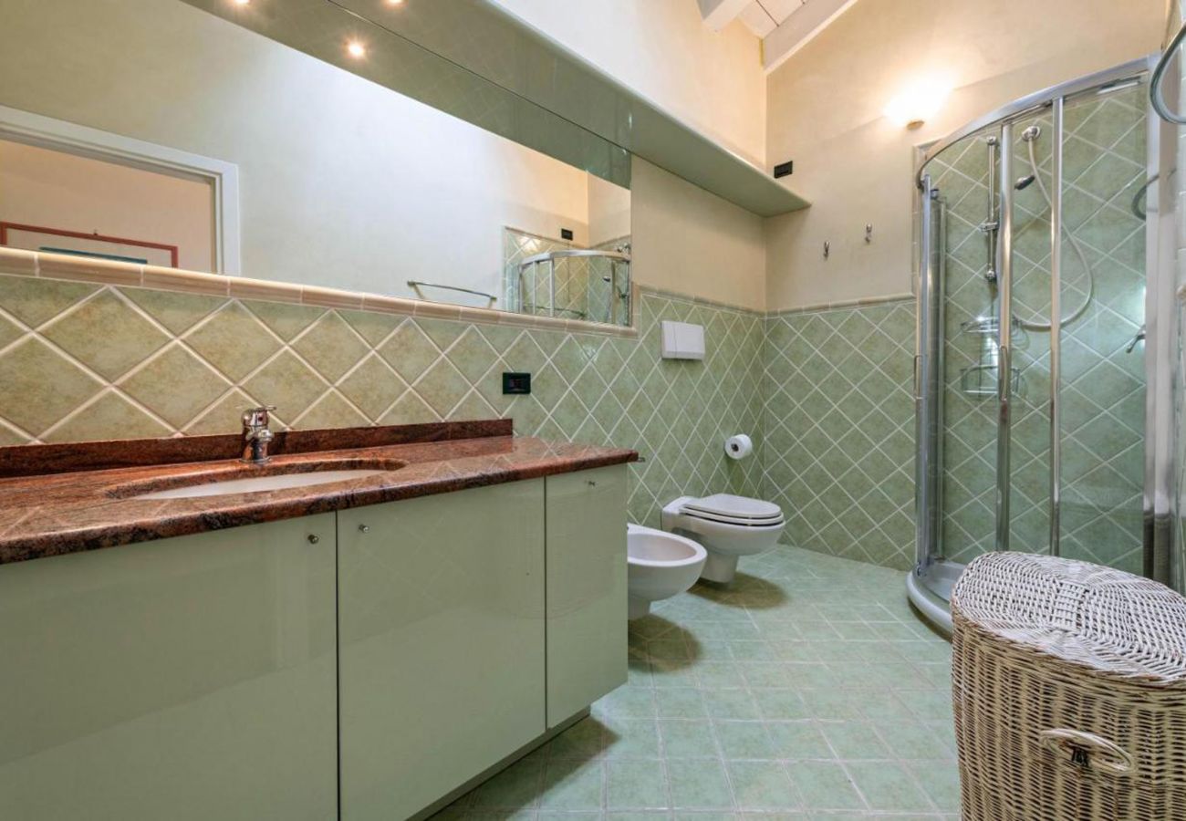 Apartment in Polpenazze del Garda - Casa Vacanze Baccolo - Appartamento Flavia