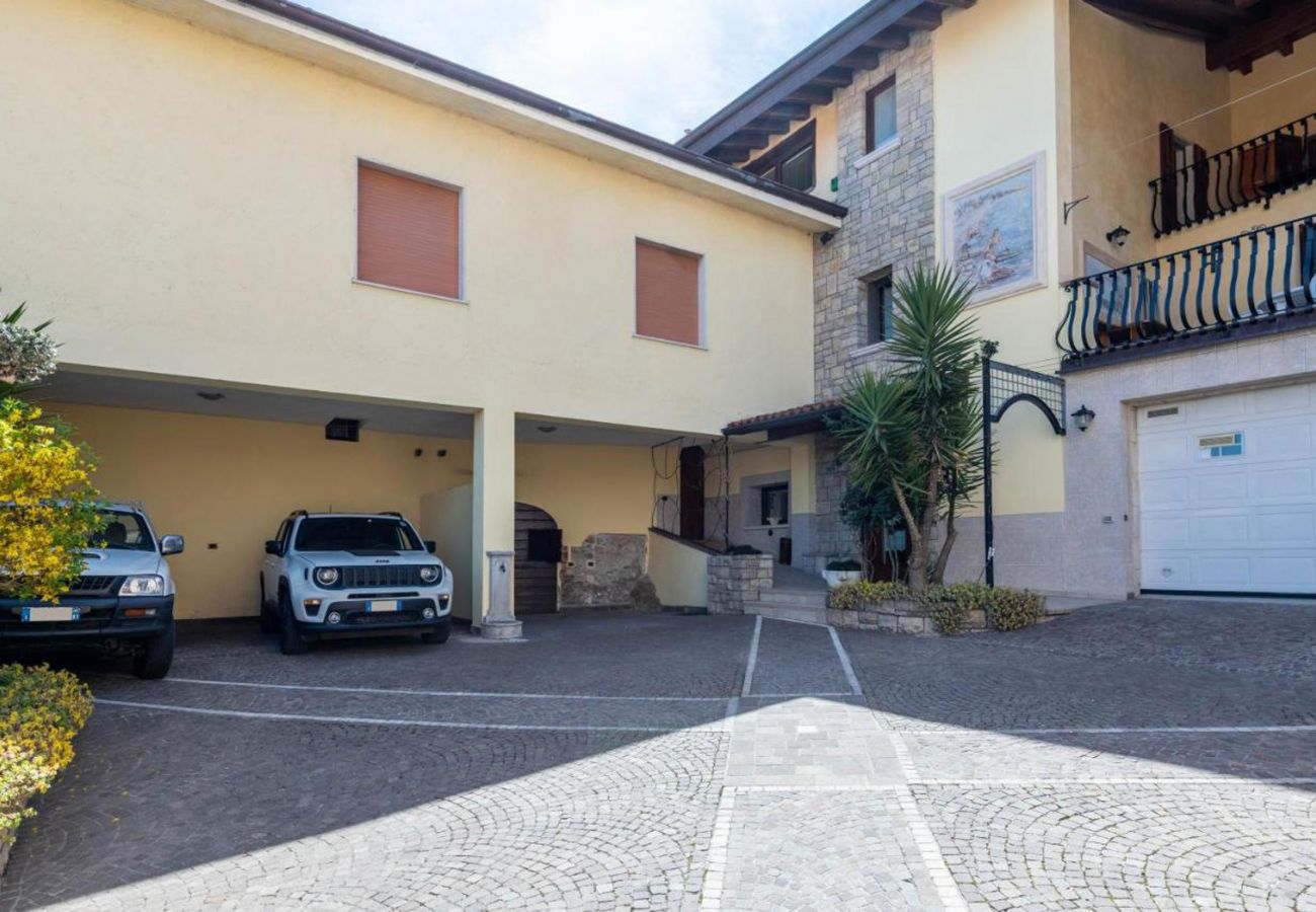 Apartment in Polpenazze del Garda - Casa Vacanze Baccolo - Appartamento Flavia
