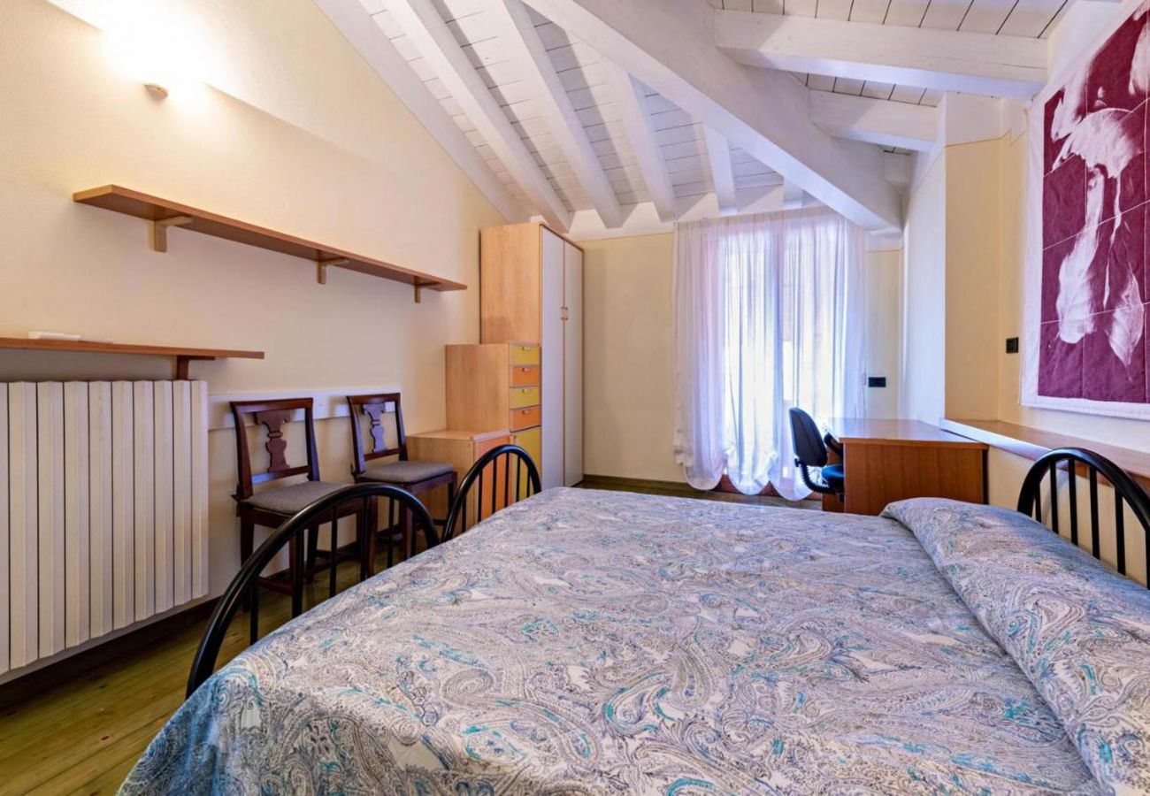 Apartment in Polpenazze del Garda - Casa Vacanze Baccolo - Appartamento Flavia