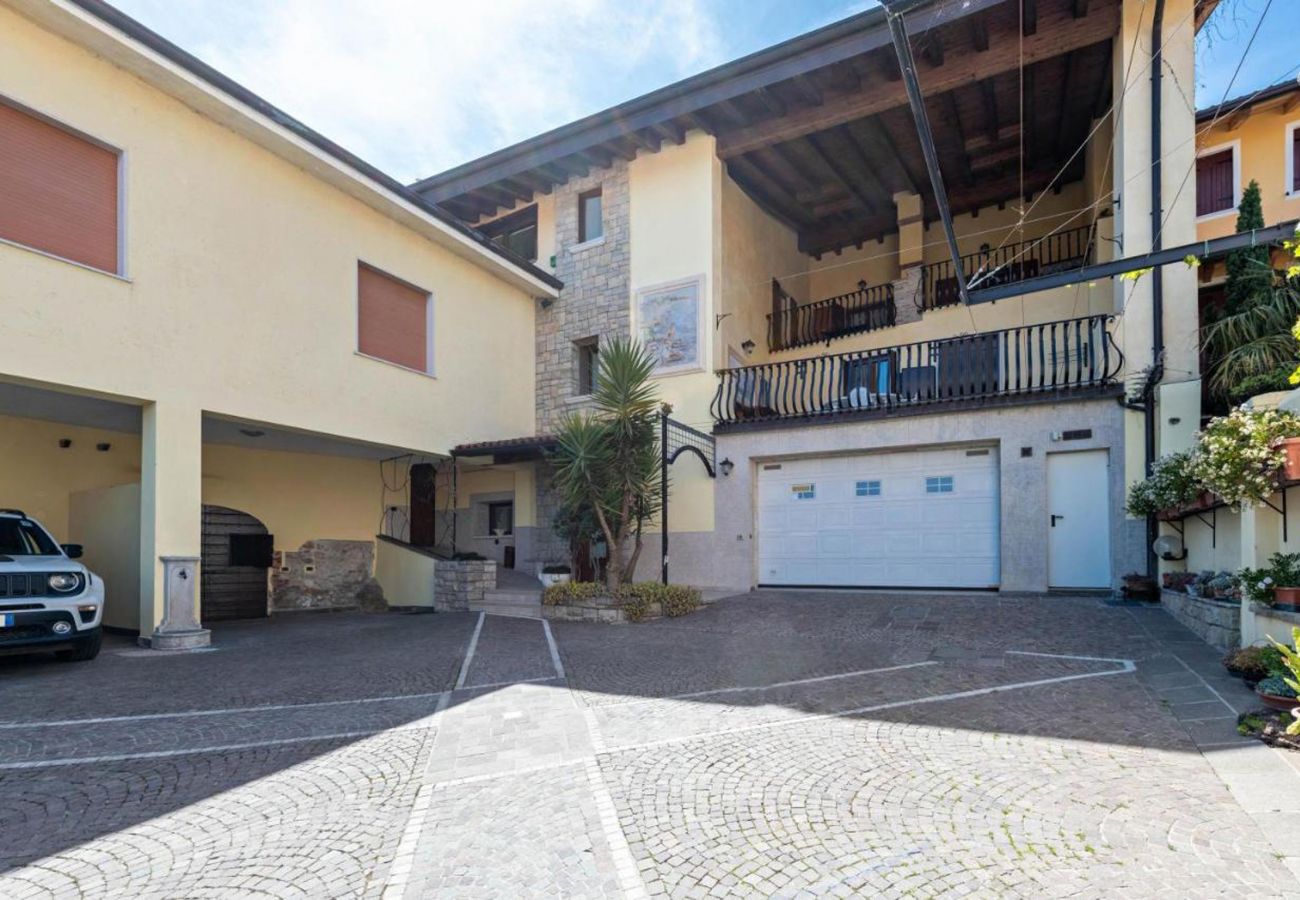 Apartment in Polpenazze del Garda - Casa Vacanze Baccolo - Appartamento Flavia