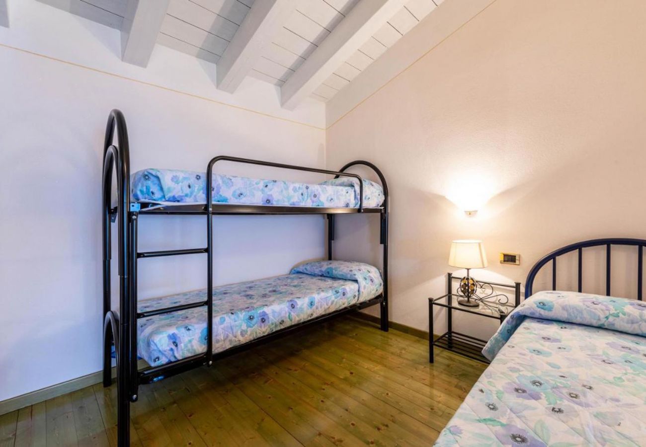 Apartment in Polpenazze del Garda - Casa Vacanze Baccolo - Appartamento Flavia
