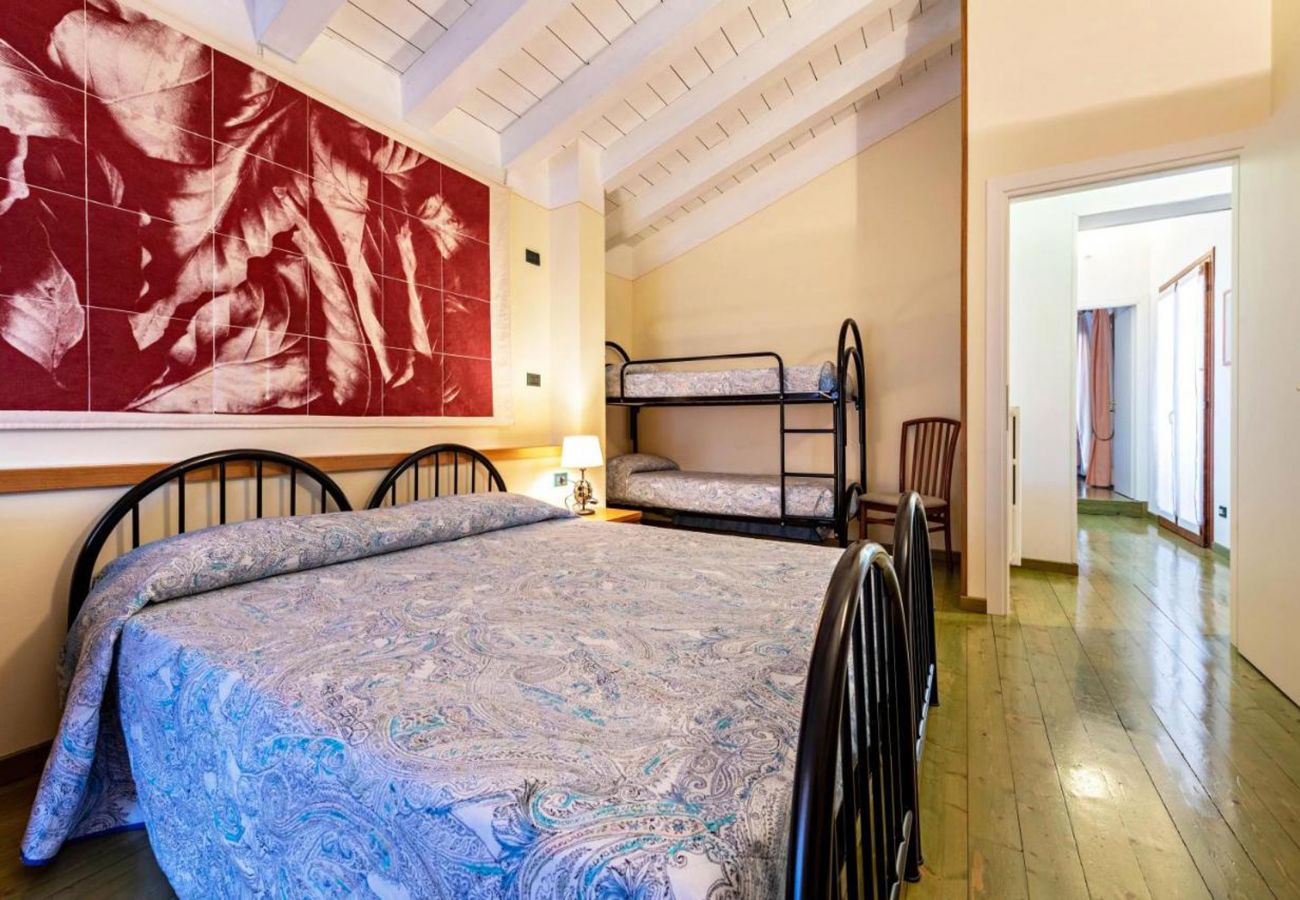 Apartment in Polpenazze del Garda - Casa Vacanze Baccolo - Appartamento Flavia