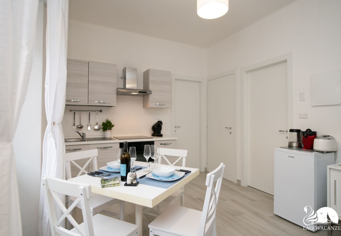 Apartment in Moniga del Garda - La Torretta - App. Catullo