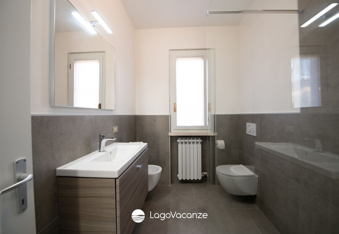 Apartment in Padenghe sul Garda - Casa del Geco