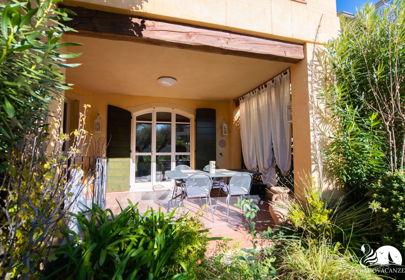 Apartment in Manerba del Garda - Borgo del Torchio - App. H5