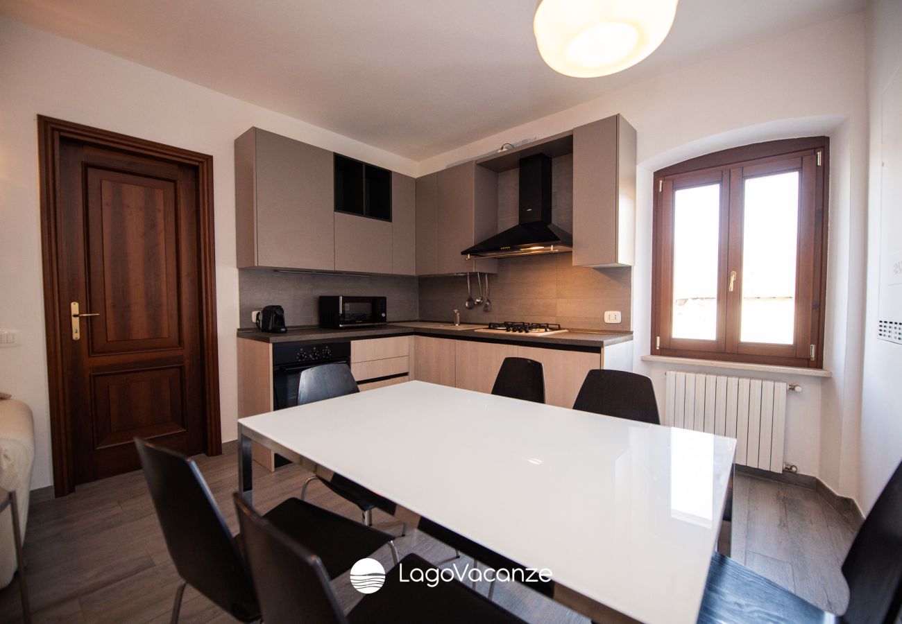 Apartment in San Felice del Benaco - Secret Garda