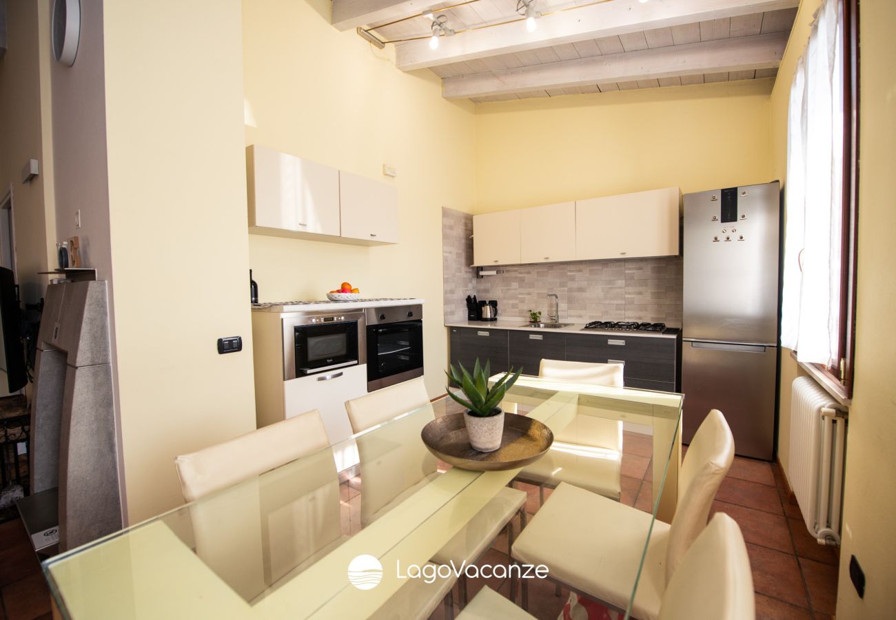 Apartment in Lonato del Garda - Il Rifugio di Lonato