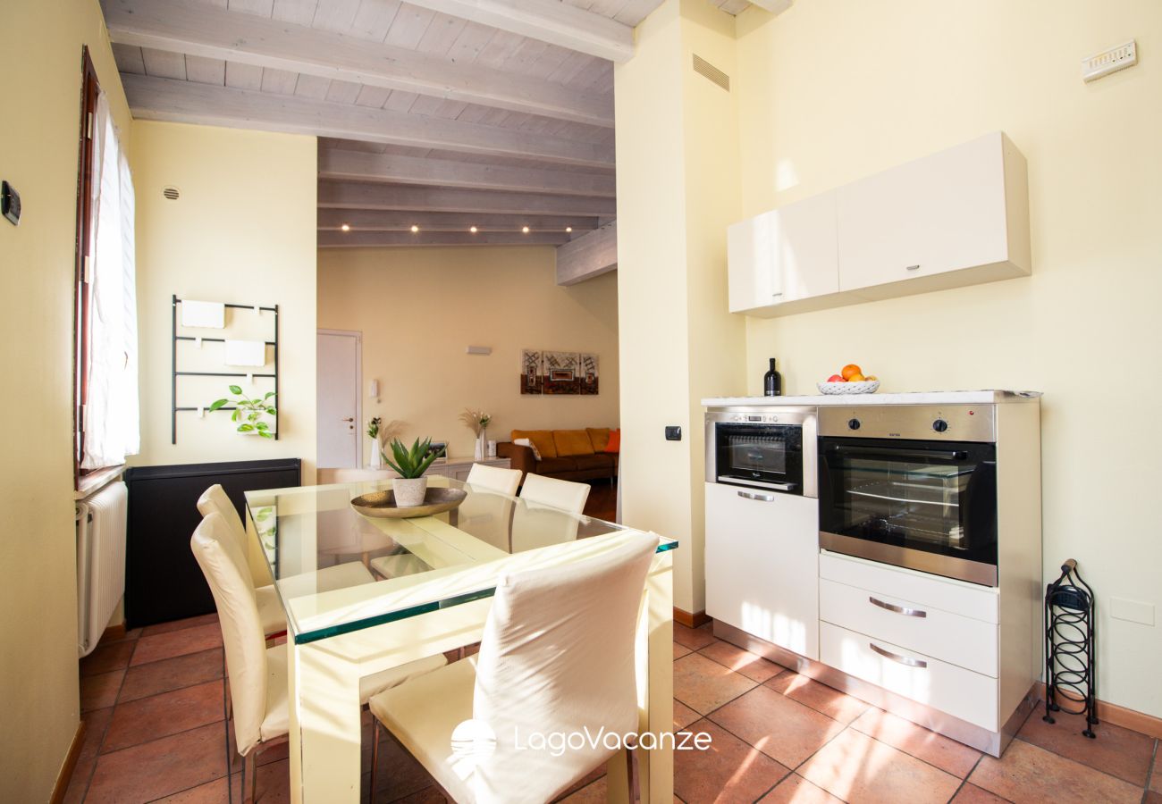 Apartment in Lonato del Garda - Il Rifugio di Lonato