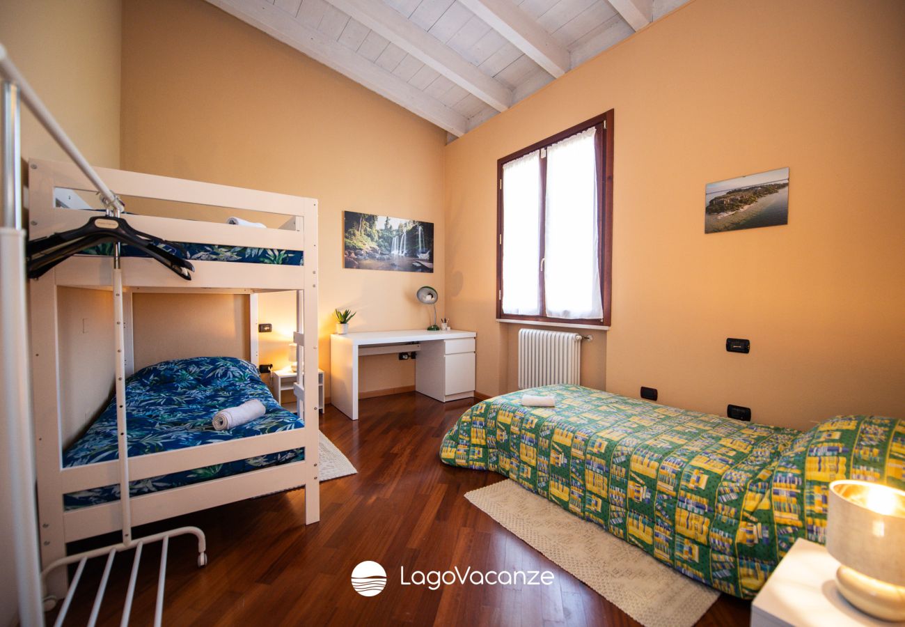 Apartment in Lonato del Garda - Il Rifugio di Lonato