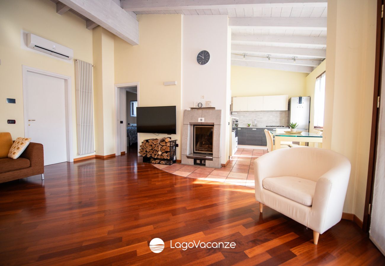 Apartment in Lonato del Garda - Il Rifugio di Lonato