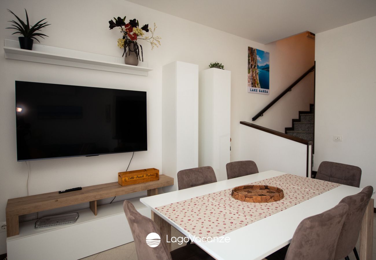 Apartment in Salò - Garda Lake Laura