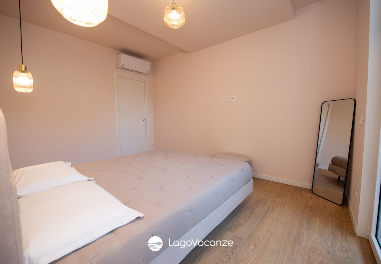 Apartment in Puegnago sul Garda - La Corte delle Radici