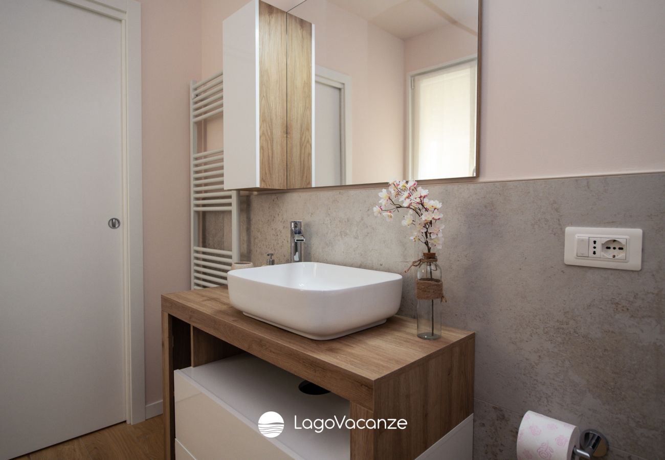 Apartment in Puegnago sul Garda - La Corte delle Radici